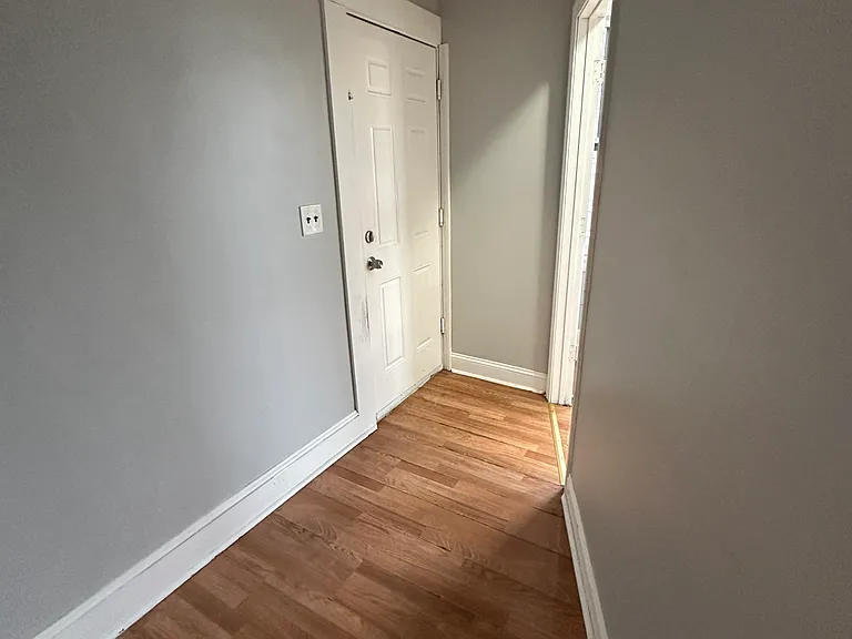 35 Webb St #22 — Photo 15
