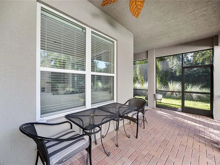 6542 Marbella Dr — Photo 29