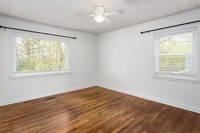 1813 Tune Ave — Photo 12