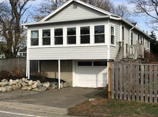 17 Hillside Rd, Ipswich, MA 01938