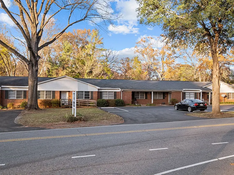 SH302-Chamberlain Oaks Apartments (CHO) — Photo 12