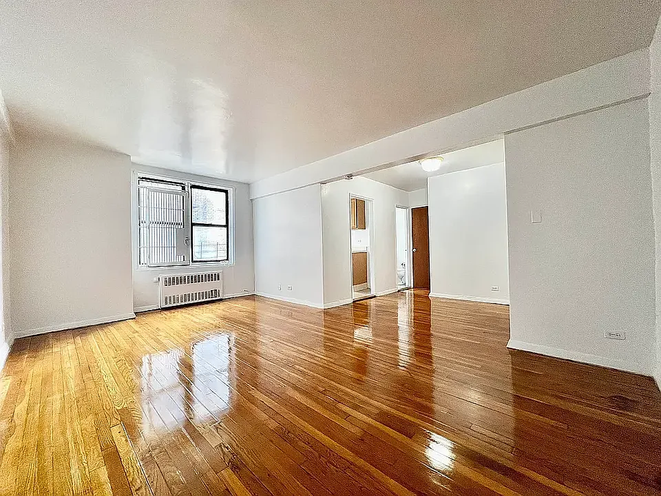 2976 Marion Ave #D3
