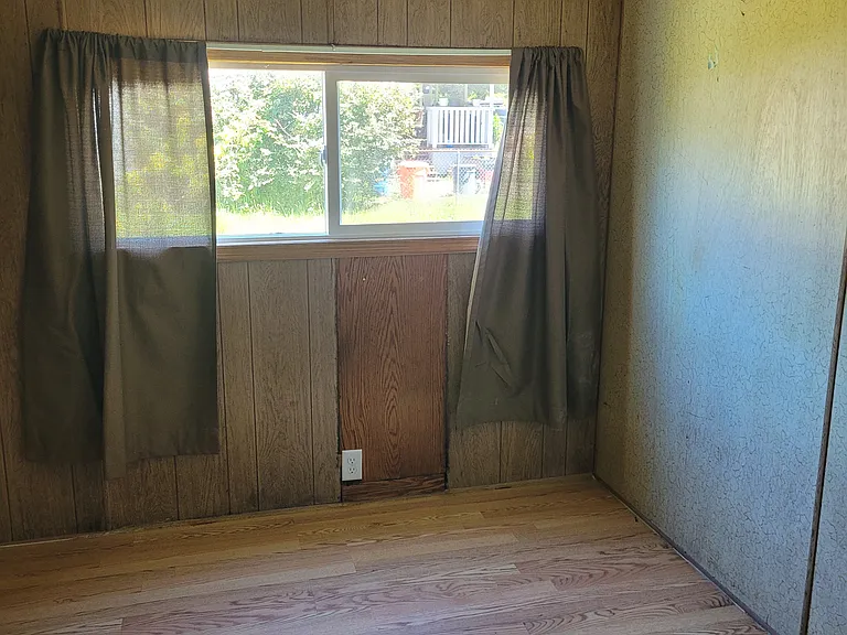 2440 Dodane Ave — Photo 11