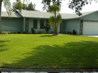 4420 Coral Lake Dr, Bradenton, FL 34210