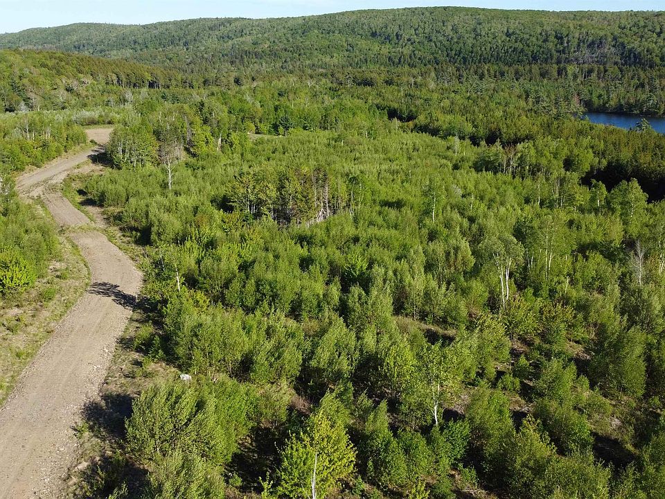 1st image of 996 Lake Rd