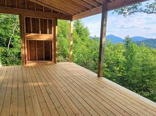 3080 Trays Island Rd, Sapphire, NC 28774