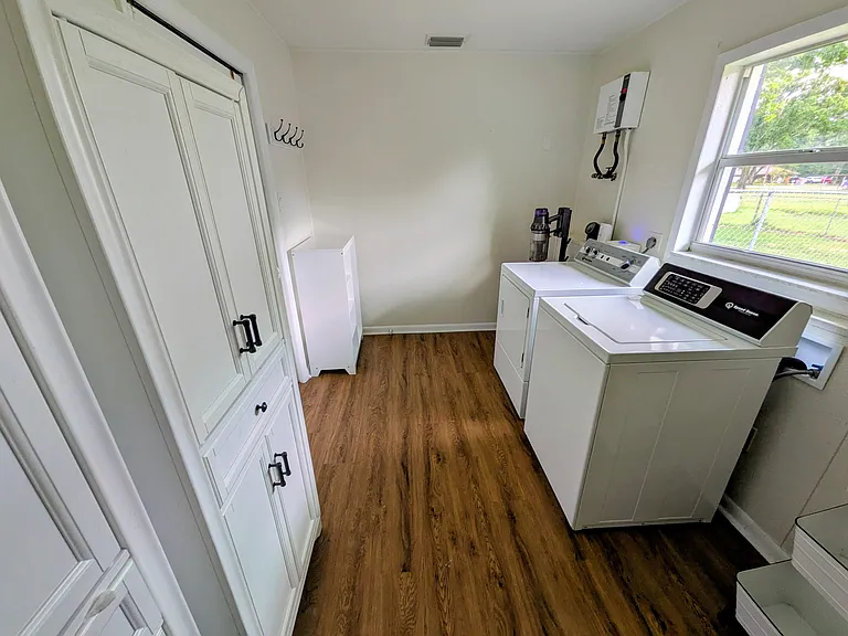5740 Floy Dr — Photo 11