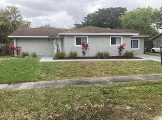 10374 Sleepy Brook Way, Boca Raton, FL 33428