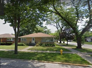 5845 Chicago Ave, Berkeley, IL 60163