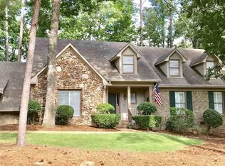1207 Country Club Cir, Birmingham, AL 35244