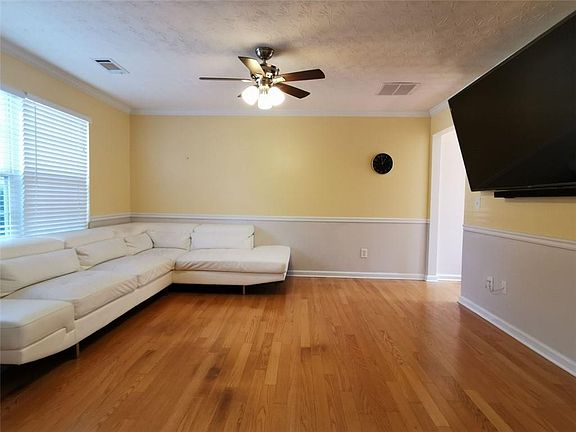 5th image of 743 Roxholly Walk