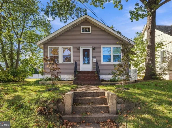 205 N 5th St, National Park, NJ 08063