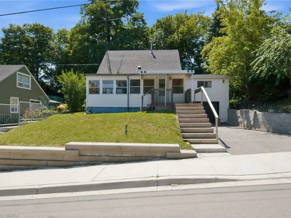 42 Dundas St E, Brantford, ON N3R 1R5