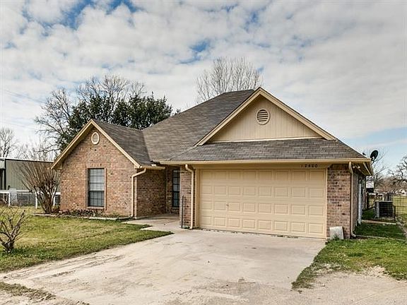 3rd image of 12616 Strawberry Hill Dr