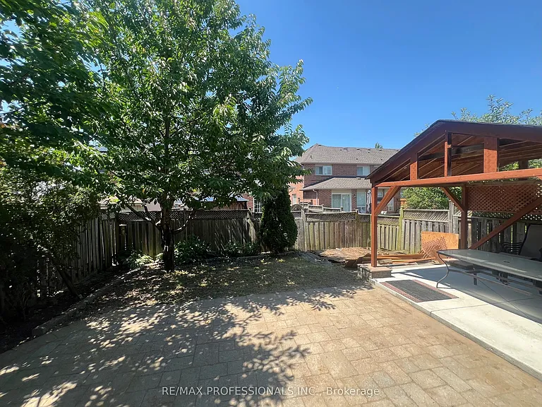 3895 Henrietta Way #MAIN — Photo 16