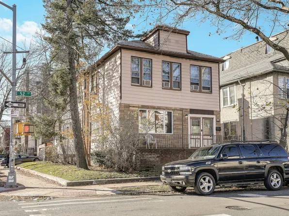 1692 52nd Street image 4 of 11