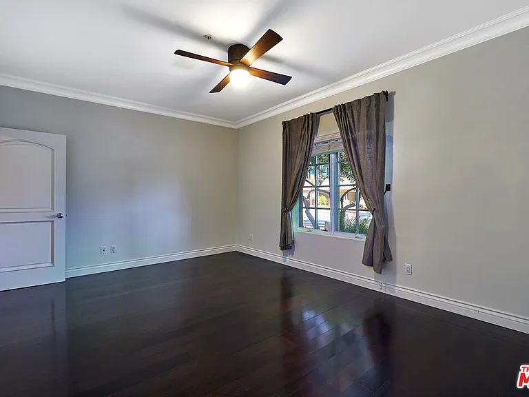 851 N San Vicente Blvd #102 — Photo 14