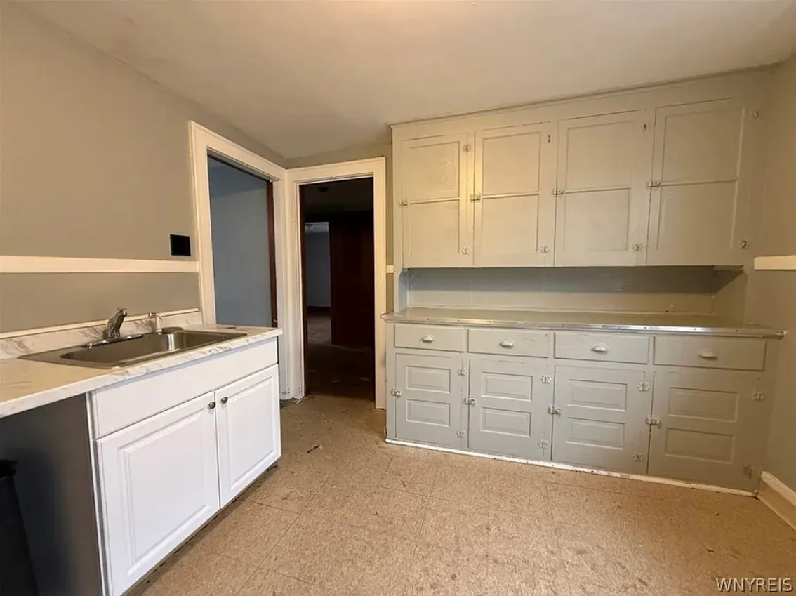2 bed, 1091 sqft, $1,050 — Photo 2