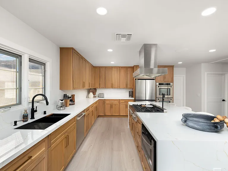4079 Athenian Way — Photo 3