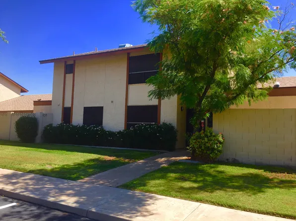 4524 W Continental Dr, Glendale, AZ 85308