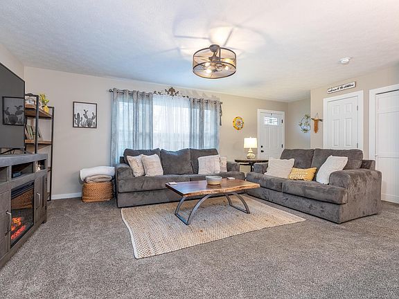 4th image of 515 Brookwood Dr