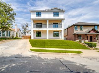 Forest Park 2811, Fort Worth, TX 76110