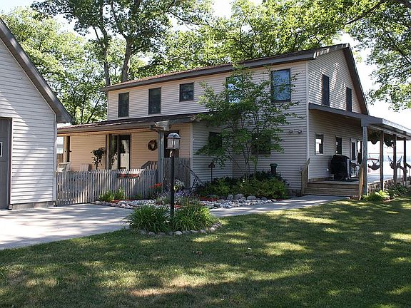 Driveway - road view