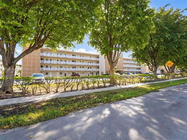 1025 SE 2nd Ave APT 301, Dania Beach, FL 33004