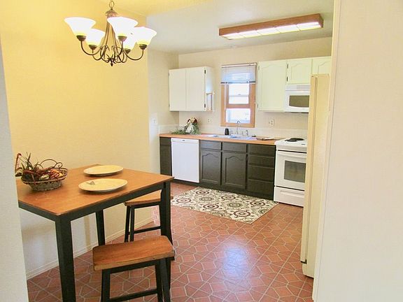 5th image of 2402 Sagewood Ave