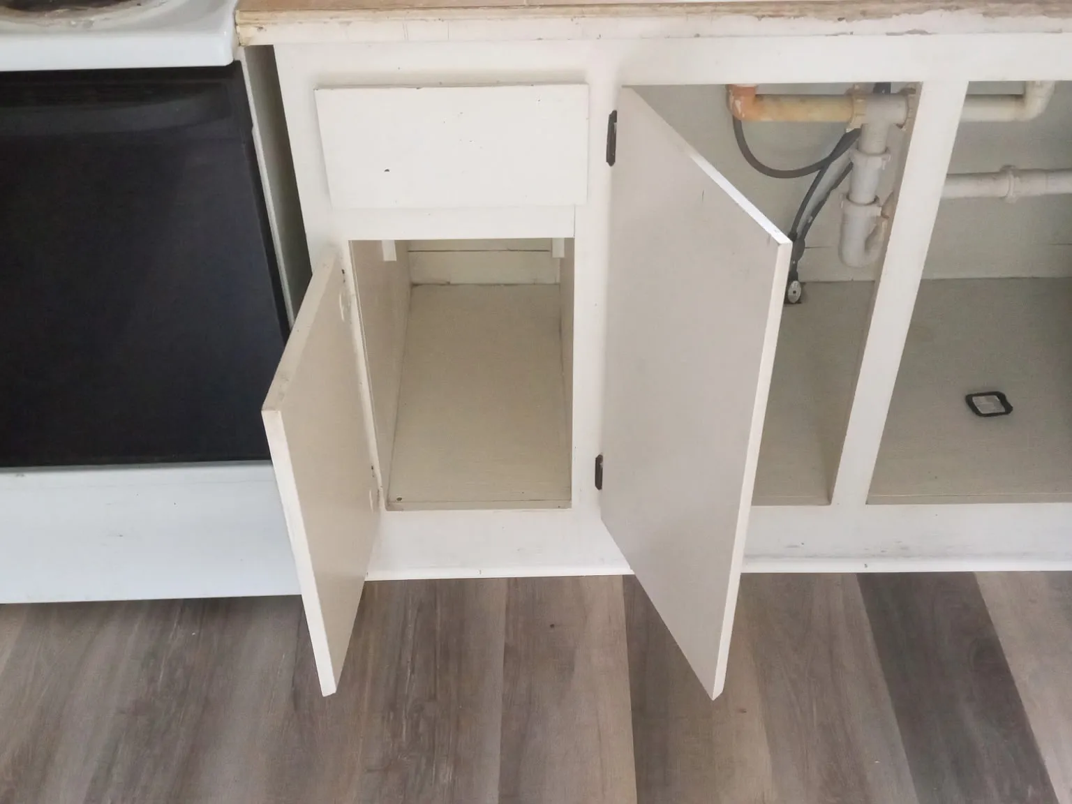 2 bed, 750 sqft, $1,200 — Photo 3