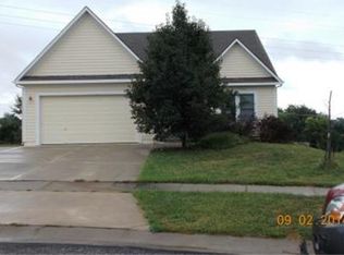 811 Cherokee Ct, Paola, KS 66071