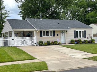 24 Kenmore Rd, Edison, NJ 08817