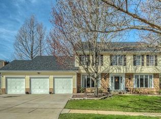 511 Shadow Mountain Ct, Ballwin, MO 63011