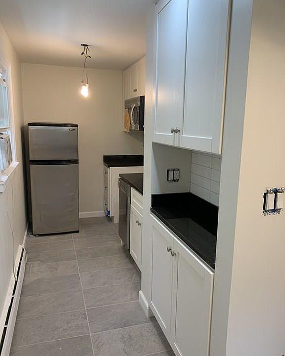 1st image of 75 N Paul St APT 3