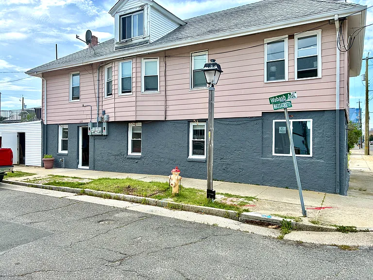 420 N Massachusetts Ave — Photo 3