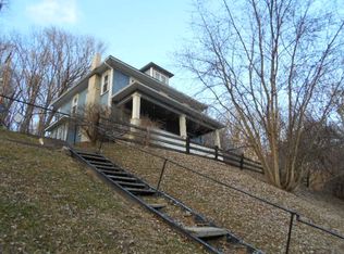 54 Pennsylvania Ave, Cameron, WV 26033