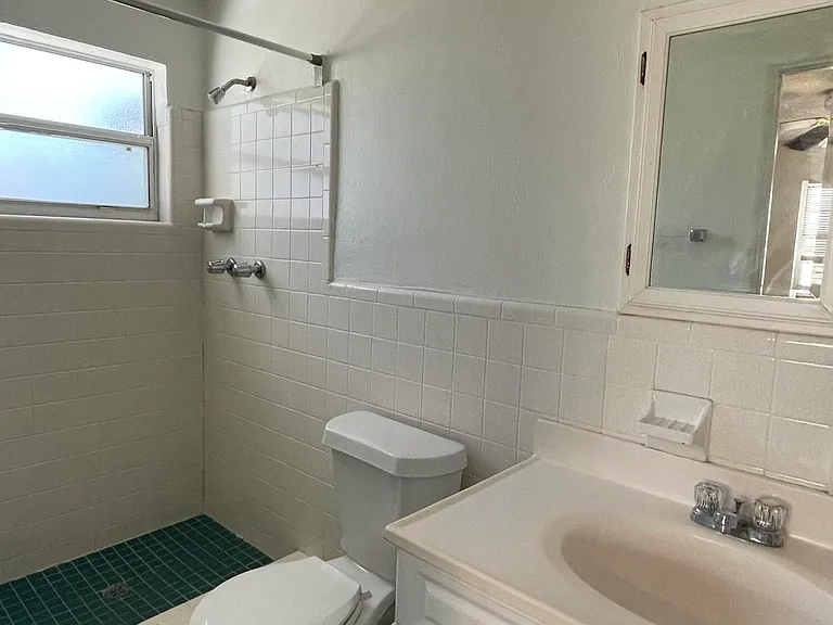 135 Nautical Dr — Photo 12