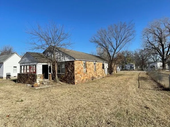408 Mercedes Ave, Bartlesville, OK 74003