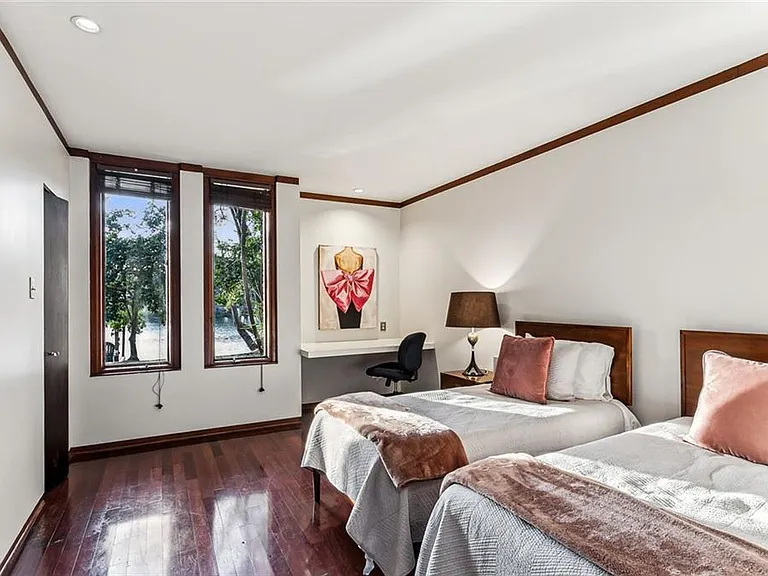 9 Park Island Dr — Photo 24
