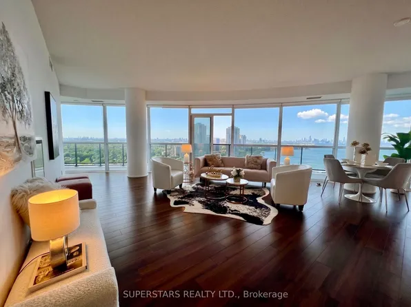 80 Marine Parade Dr #2302, Toronto, ON M8V 0A3