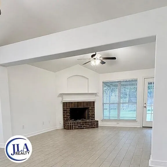 21604 Horseshoe Dr — Photo 4