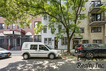 128 Boerum Street, #1F