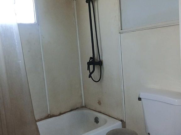 2nd image of 967 Hammond Ave