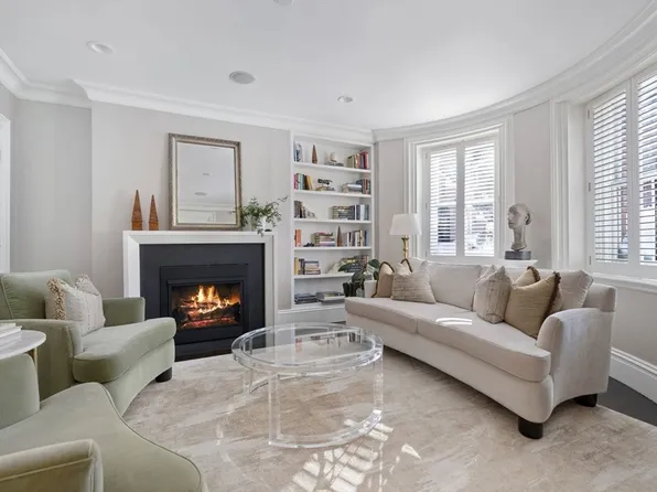 11 1/2 Union Park , APT 1, Boston, MA 02118