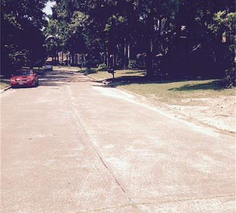 3rd image of 3611 Oak Lake Dr