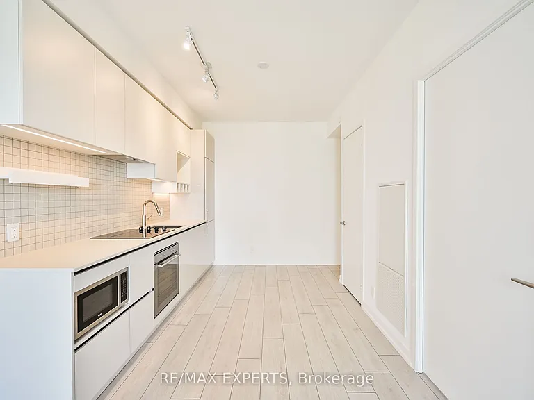 950 Portage Pkwy #5910 — Photo 8
