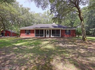 12121 Short Ln, Fairhope, AL 36532