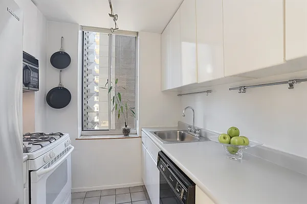 Sold by Corcoran | media 5