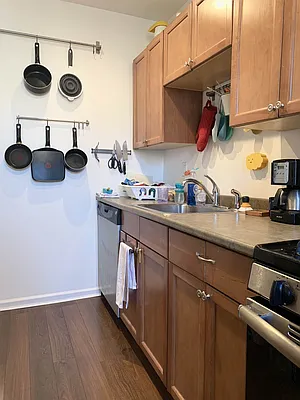 Rented by Space Real Estate | media 32