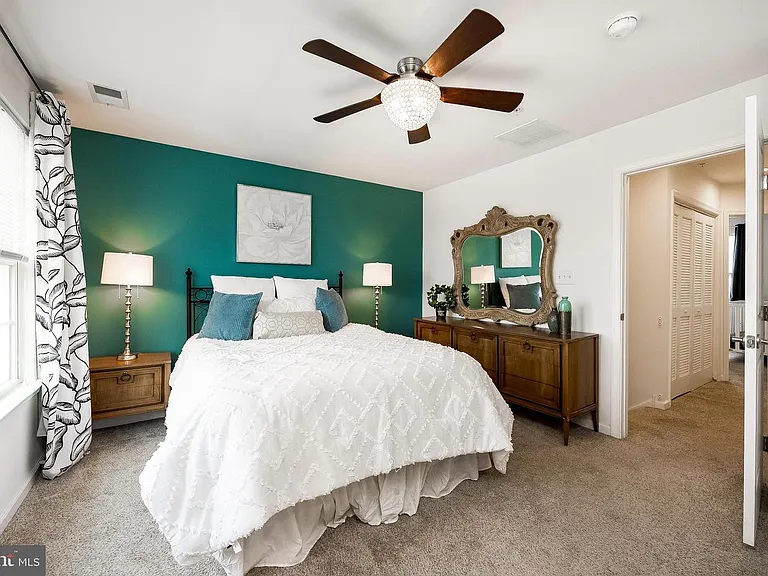 1872 Thistle Ct — Photo 14